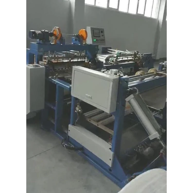 Machine de découpe et de couture pliante simple
